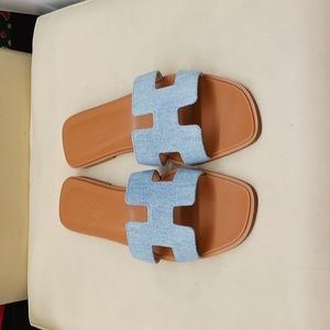 Hermès leather slipper